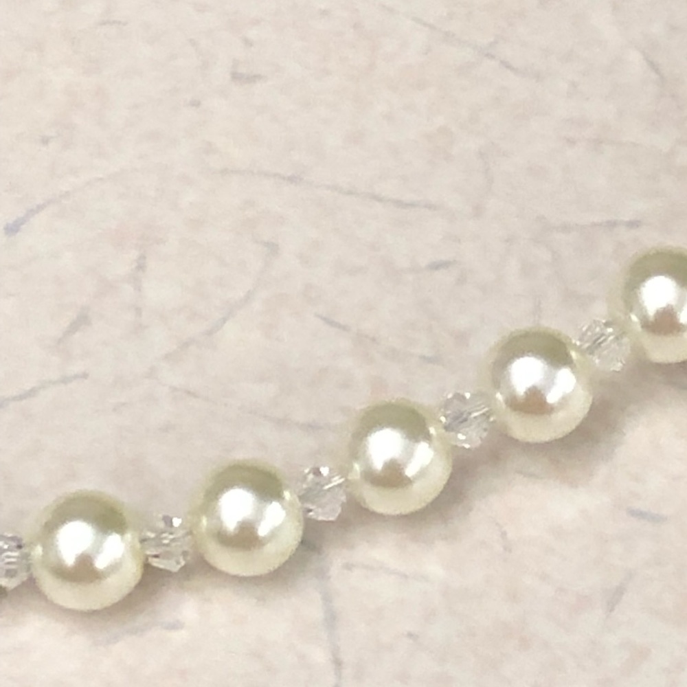 Pearls & Crystals Necklace - Picture 2 of 6